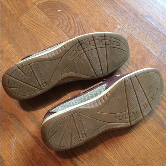 Sperry leather boat shoes with tassel. Size 9 1/2. - Picture 5 of 6